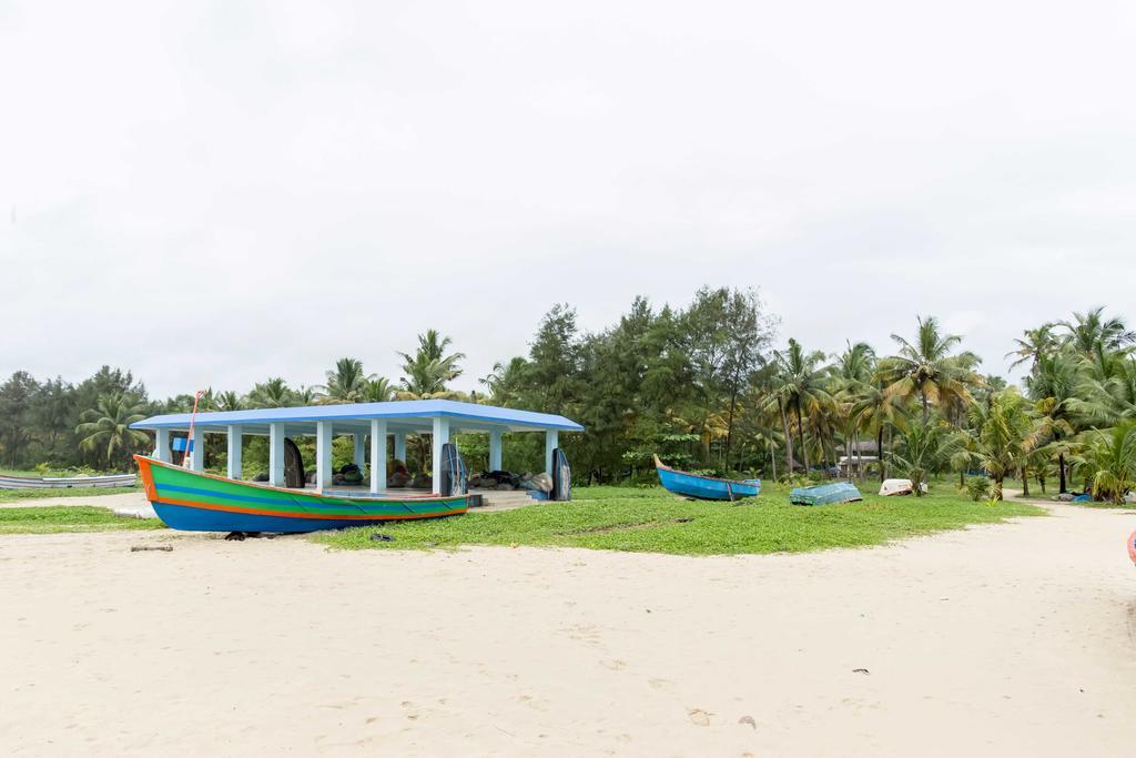Waves And Shores Beach Villa Mararikulam Bagian luar foto